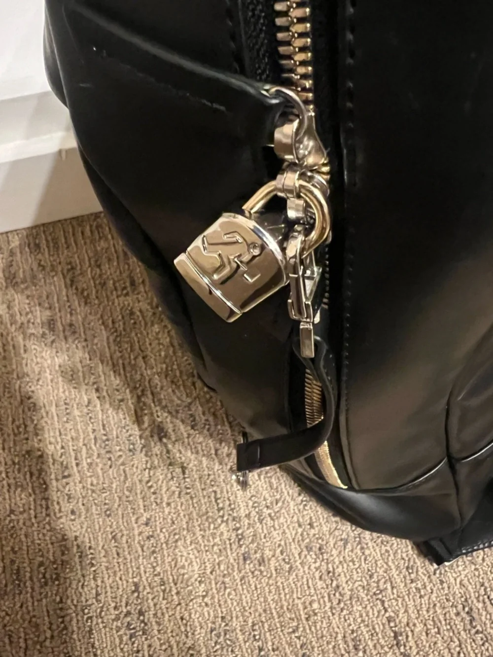 WANT Les Essentiels Smooth Leather  Backpack w/Lock